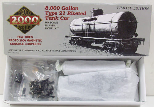 Proto 2000 1746 Life Like HTCX Tank Car Kit