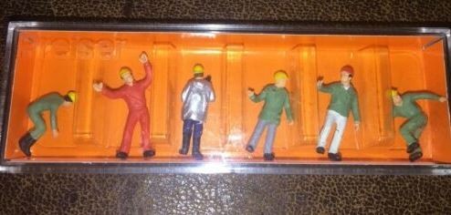 Preiser 1010066 HO Loading Crew Figures (Set of 6)