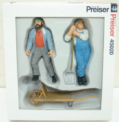 Preiser 45020 G Workers Figures with Fork & Wheel Barrow (Set of 2)