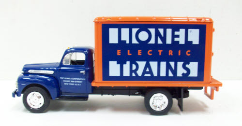 First Gear 19-0104 Eastwood 1:34 Scale 1951 Ford F-6 Metal Lionel Box Truck