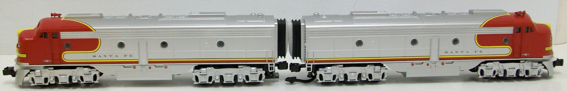 MTH 30-2838-1 Santa Fe E-8 AA Diesel Engine Set w/Proto-Sound 2.0 #84/86