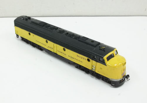Atlas 7025 GP38 Diesel Locomotive