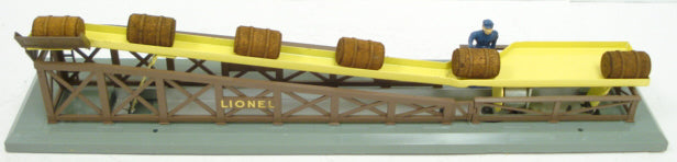 Lionel 362 Vintage O Operating Barrel Loader Ramp