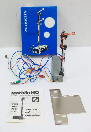 Marklin 7041 HO Operating Semaphore Signal