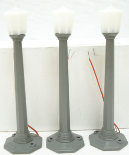 Lionel 6-22950 O Classic Street Lamps Set of 3