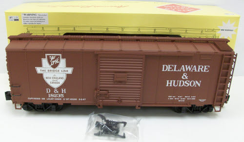 Aristo-Craft 46046C D&H Steel Boxcar- Metal Wheels