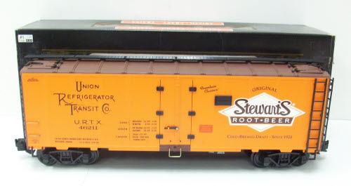 Aristo-Craft 46211 Stewart's Root Beer Reefer Car