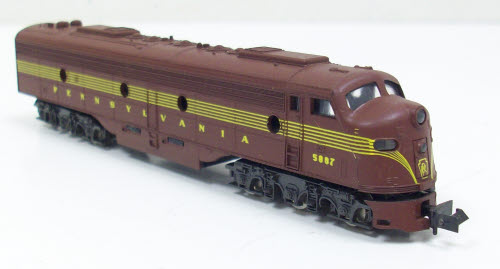 Atlas 2103 N Scale Pennsylvania Railroad E8 Diesel Locomotive #5887