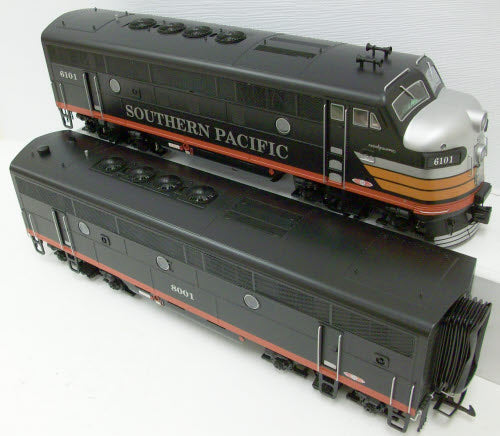USA Trains 22261 G Southern Pacific F-3 AB Diesel Locomotive Set