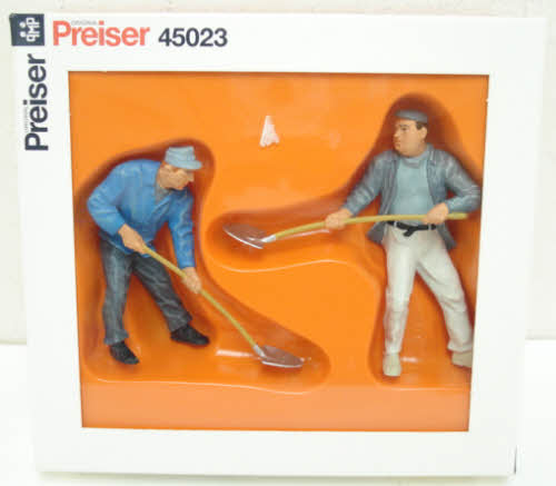 Preiser 45023 G Construction Workers Figures with Shovels (Set of 2)