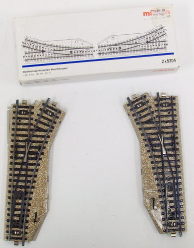 Marklin 5204 HO Scale Right Hand 24 ° Manual 2-Way Swich Turnouts [2]