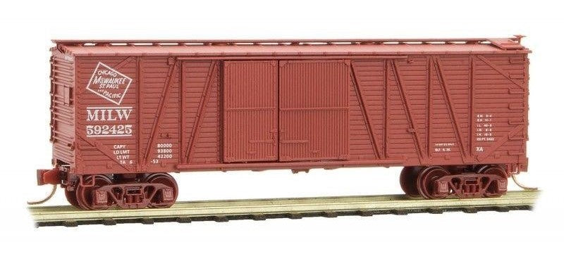 Micro-Trains 04000040 N Milwaukee 40' 1-1/2 Door Double Sheathed Boxcar #592425