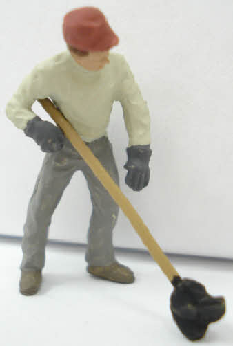 Arttista 1366 O Man Mopping Pewter Figure