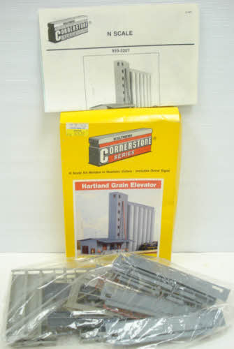 Walthers 933-3207 N Scale Grain Elevator Kit