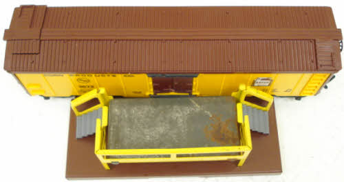 Lionel 3672 Vintage O Corn Products Co -Bosco Operating Milk Car