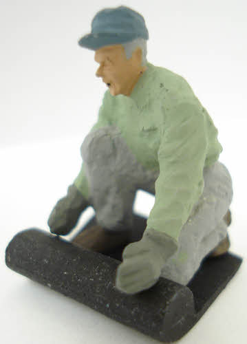 Arttista 1365 O Man Rolling Out Paper Pewter Figure