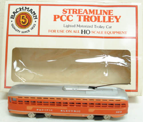 Bachmann 41-629-C3 HO Pacific Electric Streamline PCC Trolley
