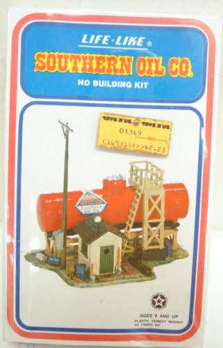 Life Like 1349 HO Southern Oil Company Building Kit