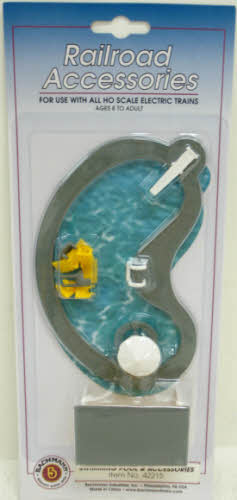 Bachmann 42215 HO Swimming Pool and Accessories