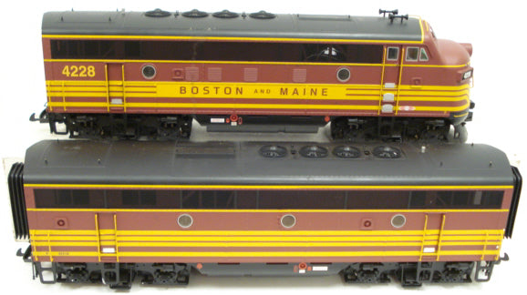 USA Trains R22268 G Boston & Maine F-3 AB Diesel Locomotive Set #4228