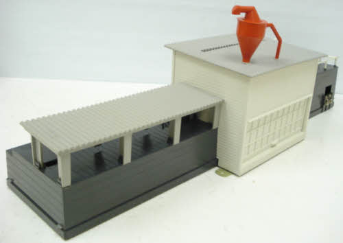 Lionel 464 Vintage O Operating Sawmill/Lumber Mill