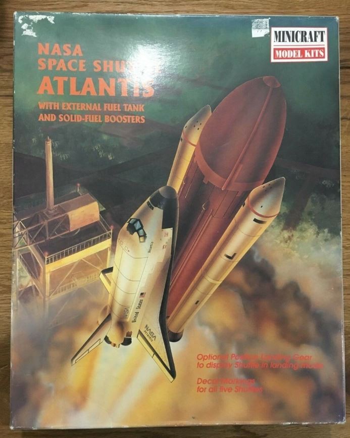 Minicraft 11616 NASA Space Shuttle Atlantis W/External Fuel Tanks & Solid-Fuel B