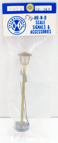 NJ International 5070 Street Light