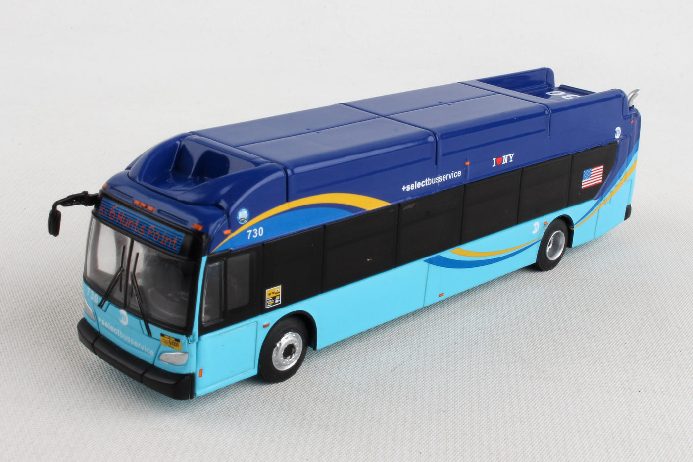 Daron Worldwide Trading NY2070 1:87 MTA Select Bus Diecast Model