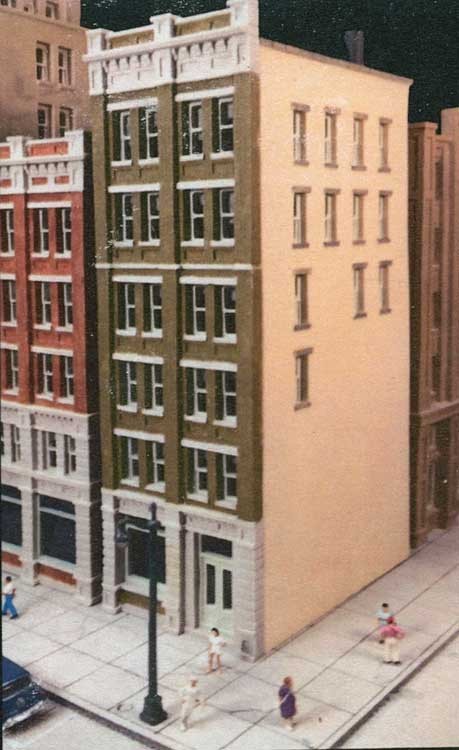 Lunde Studios 13 N Park Place Building Kit