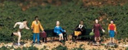 Bachmann 42-3309 HO People At The Park Figures (Set of 6)