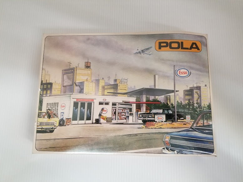 Pola 568 HO Scale Esso Service Station Kit