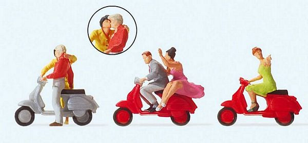 Preiser 10607 HO Riders with Vespa Scooters Figures (Set of 5)