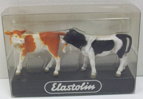 Preiser 47005 G Elastolin/ Animals Standing Calves Figures (Set of 2)