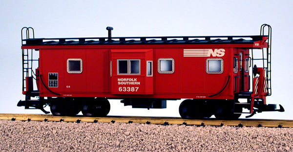 USA Trains R12070 G Norfolk Southern Illuminated Bay Window Caboose #63387