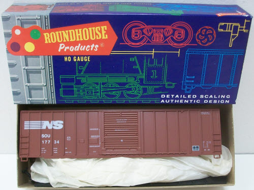 Roundhouse 17734 HO Norfolk Southern Boxcar Kit