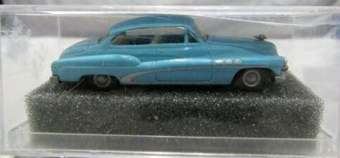 Revell 84701 HO Buick Limousine - Blue