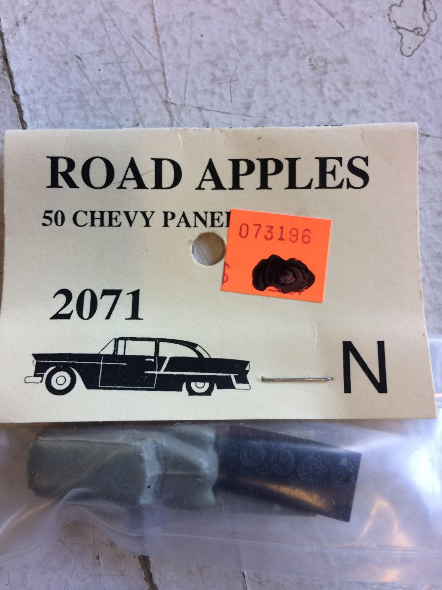 Road Apples 2071 N Resin '50 Chevy Panel