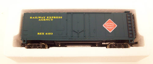 Roco 40100 REA Track Cleaner Box Car