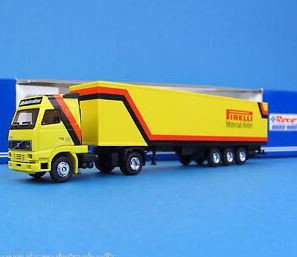 Roco 1593 1:87 Volvo FH 12 w/Trailer LR