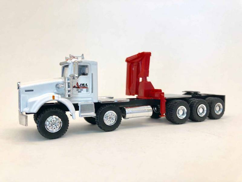 Herpa 6534 HO Kenworth T-800 Twin-Steer Tri-Drive Tractor J and L Contractors