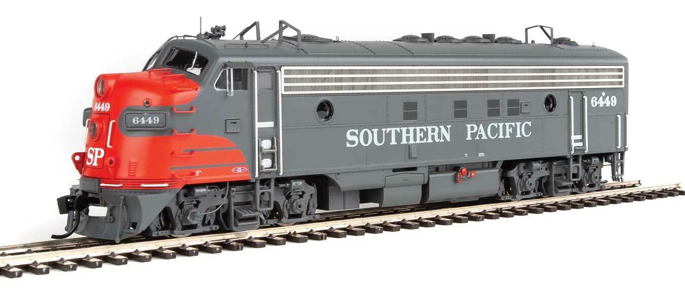 Walthers 920-49528 HO Southern Pacific FP7 F7B Diesel Locomotive DC #6449 8295