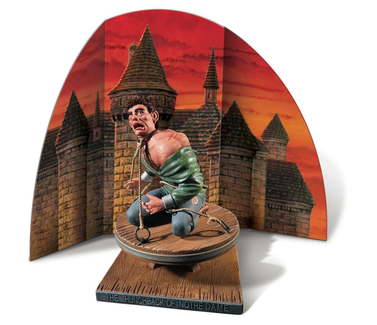 Doll and Hobby 1461 1:8 The Hunchback of Notre Dame Diorama Scene Model Kit