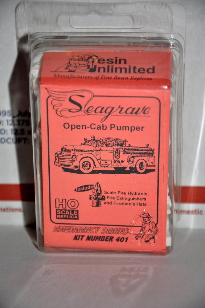Resin Unlimited 401 1:87 HO 70th Anniversary Open Cab Pumper Unpainted Resin Kit