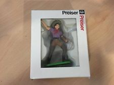 Preiser 54807 G Cowboy Standing with Lasso Figure