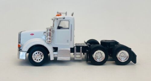 Herpa 410513 HO White Peterbilt 367 3-Axle Day-Cab Tractor Only (Pack of 2)