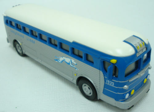 MTH 30-50015 Cleveland Diecast Greyhound Bus