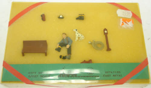 Kramer S36 Die-Cast Metal Fireman Set