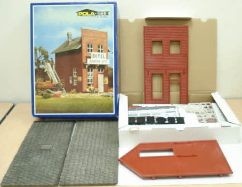 Pola 924 Hotel Canyon City Building Kit