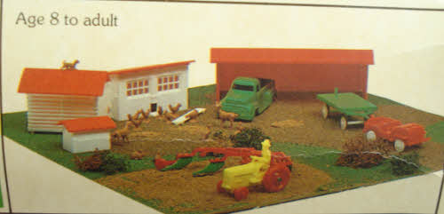 Bachmann 1981 O Plasticville Farm Buildings & Animals Classic Building Kit