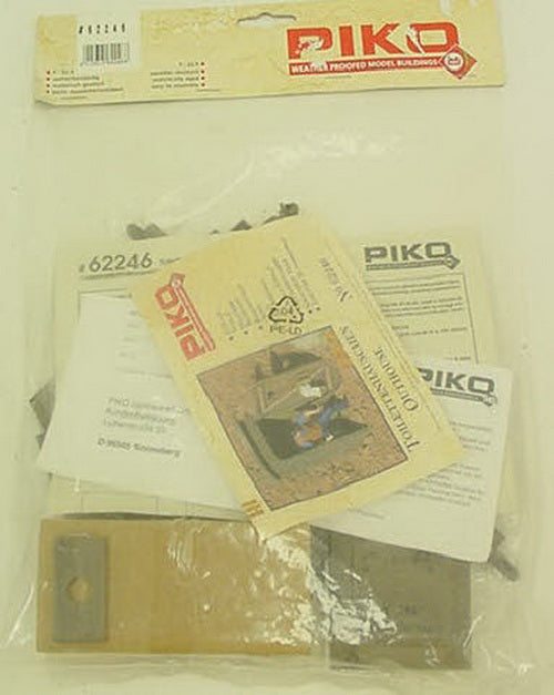 Piko 62246 G Scale Outhouse Kit